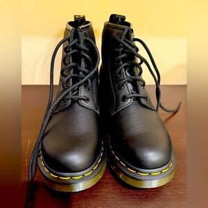 Doc marten Boots NEW